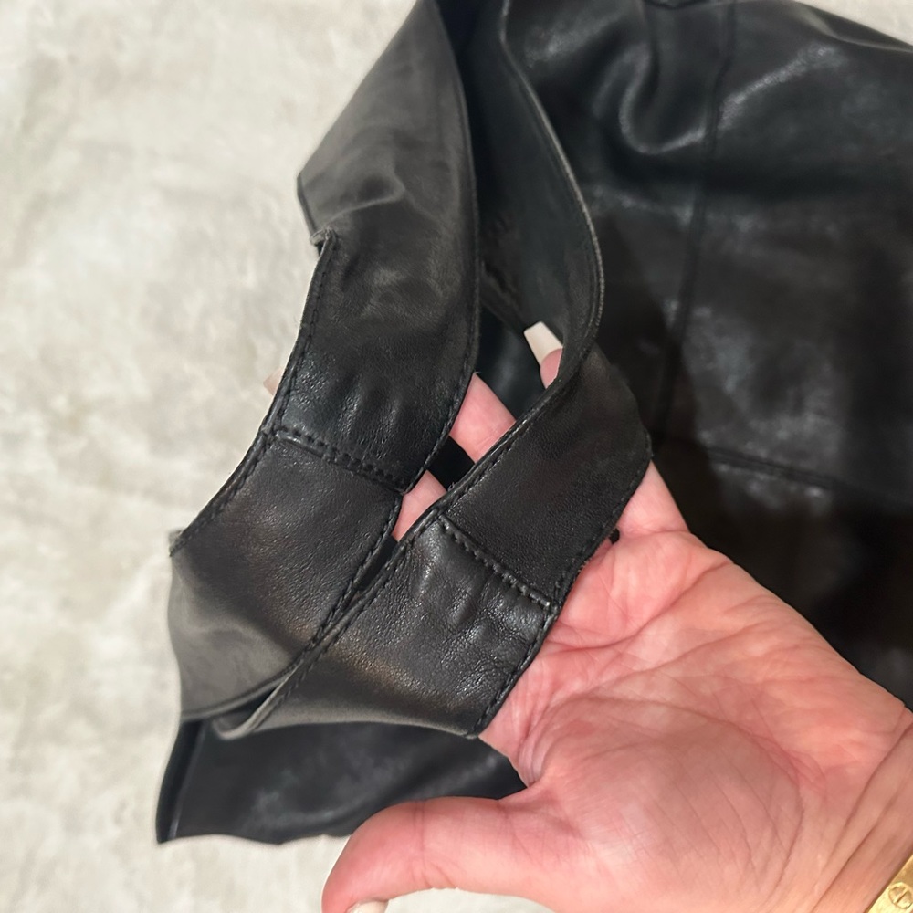 Givenchy “George V” leather bag - Picture 3 of 15